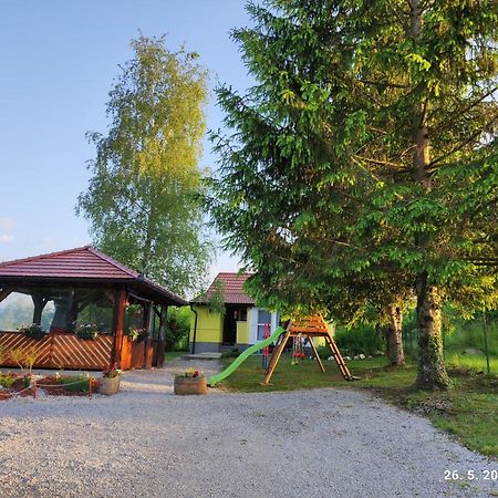 Kuca Za Odmor Tina Apartment Tounj Exterior photo