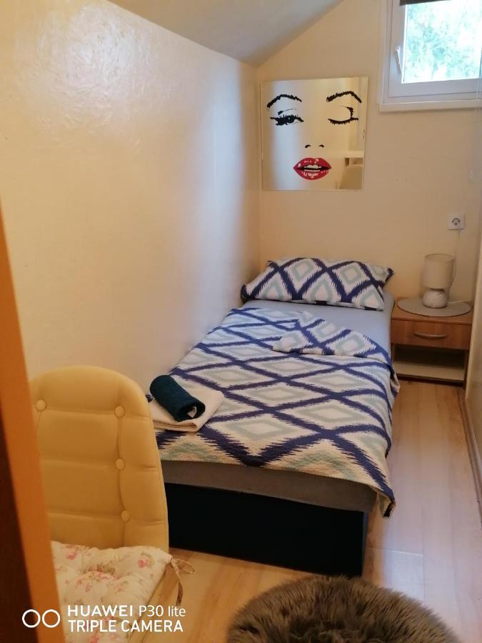 Kuca Za Odmor Tina Apartment Tounj Exterior photo